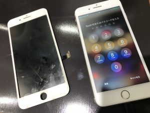 iPhone８PLUS画面修理&保護ガラス