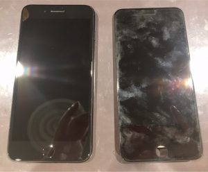 iphone8の画面割れと液晶漏れの修理