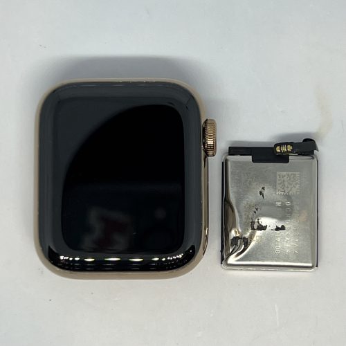 滋賀県草津市追分 方面よりApple Watch Series 5のバッテリー交換
