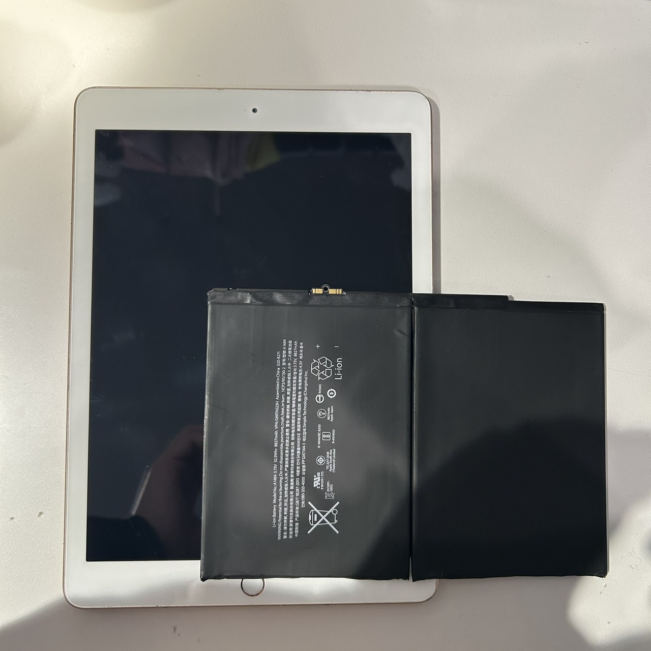 大津市】iPad6｜バッテリー交換修理のご依頼を頂きました！